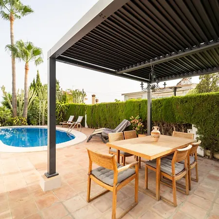Del Sol Elviria Villa